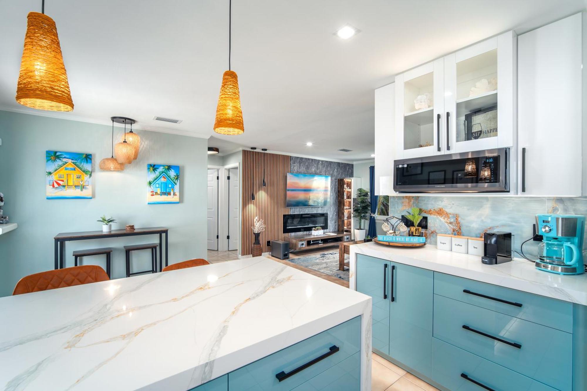 Casa Blue Pelican. Маратон Экстерьер фото