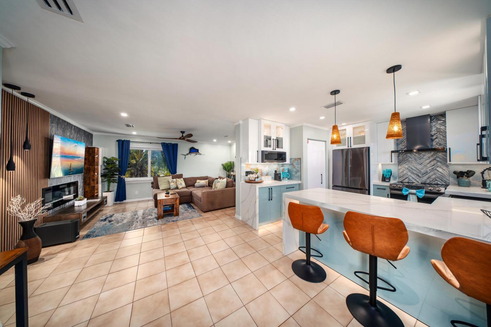 Casa Blue Pelican. Маратон Экстерьер фото