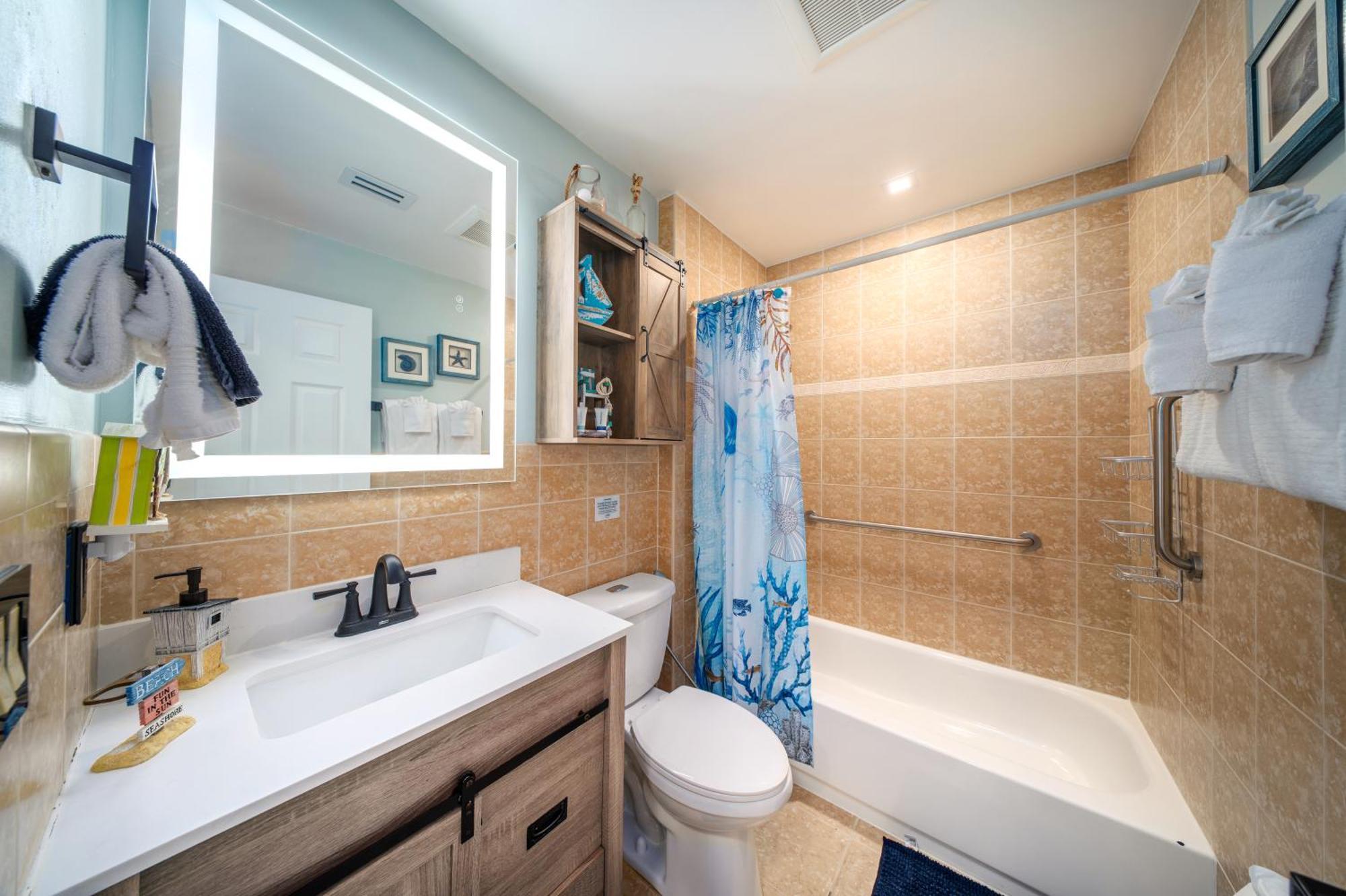 Casa Blue Pelican. Маратон Экстерьер фото
